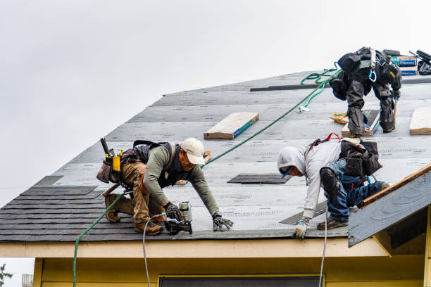 Professional Roofing technician working in Lincoln, CA